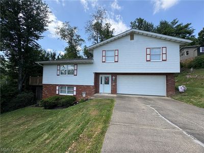 2 Franklin Dr
