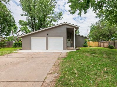 820 N Brownthrush Ln