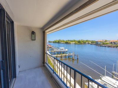 801 Palm Trail #9