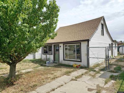 Property at 633 9th St, Evanston, WY