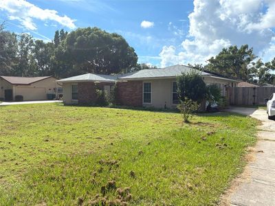 615 CAMBRIDGE COURT