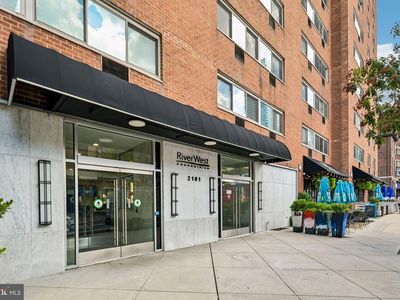 2101 Chestnut St #17-817