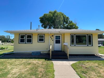 Property at 904 10th Ave W, Mobridge, SD