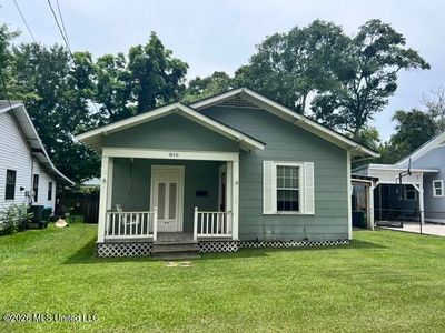 810 McKinley Ave