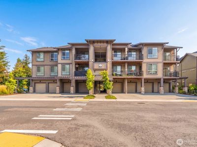 1237 Meander Way SE #302F