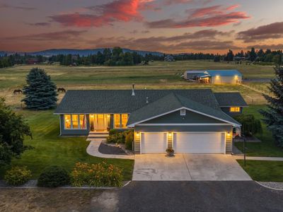 8711 S Cedar Rd