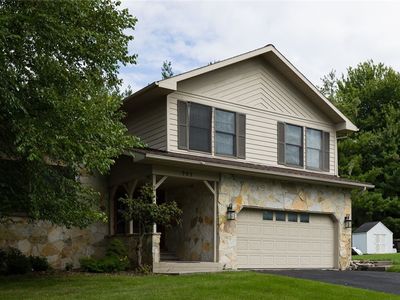 701 Greensview Dr