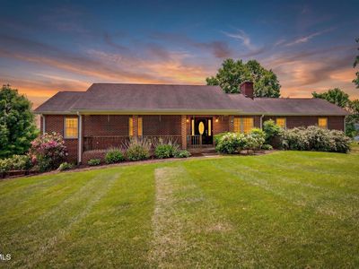 268 Byington Rd