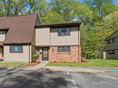 1166 Willow Green Dr
