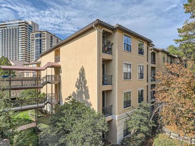 3777 Peachtree Rd #1538
