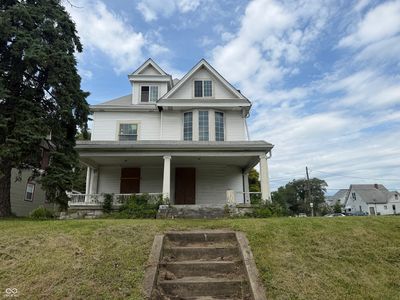 2854 N Illinois St
