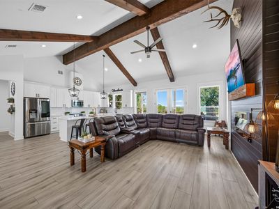 335 SADDLE MOUNTAIN DR