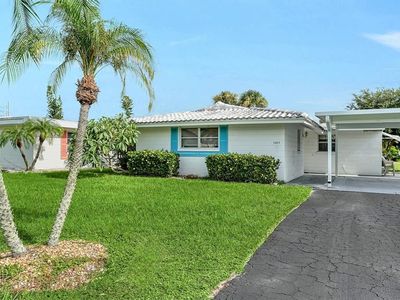 1523 LAKESIDE DRIVE #15