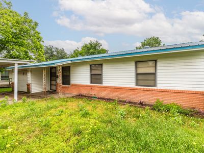 1516 Bryan Ave