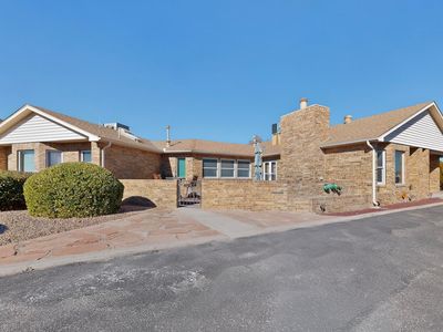 1323 Crestview Dr SW