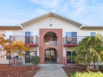 131 Baker St APT 204