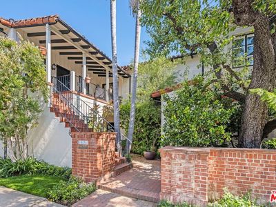 10836 Lindbrook Dr #2