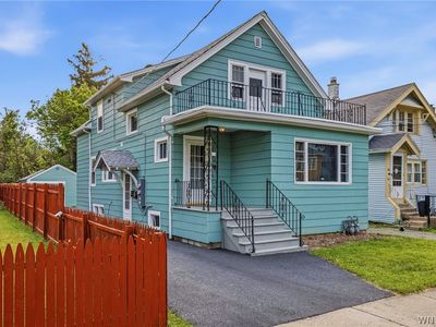84 Parkridge Ave