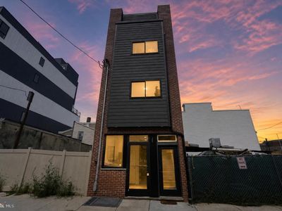 2143 E Arizona St