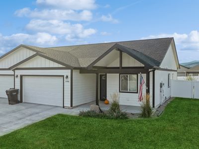 1486 Destiny Ln