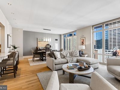 130 S 18th St Unit 1402