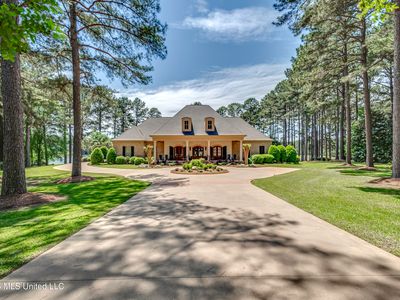 121 Johnstone Dr