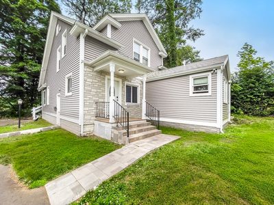 38 Ames Ave