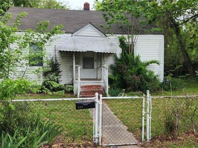 Property at 132 Roland Dr, Hampton, VA