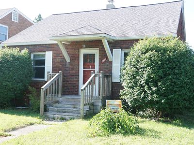 800 W Lusher Ave