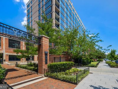 437 New York Ave NW APT 220