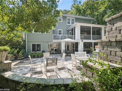 429 NW 24th St