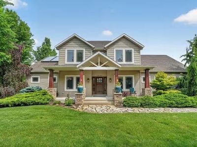30166 Lloyd Ln