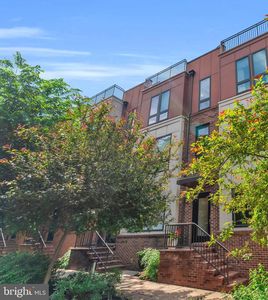 423 Nottoway Walk