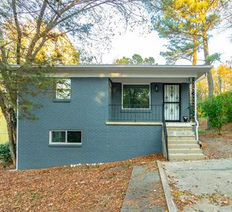 107 N Summit St