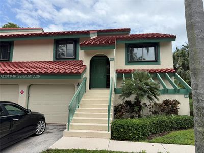 21 Lexington Ln W APT H