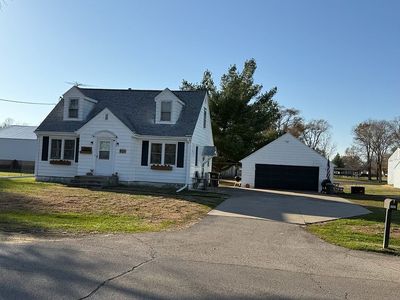 19195 Elston Rd