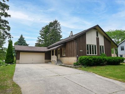 Property at 8603 N Regent ROAD, Fox Pt, WI