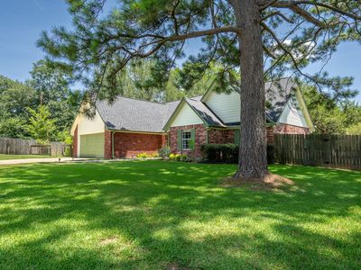 140 Cherry Cir E