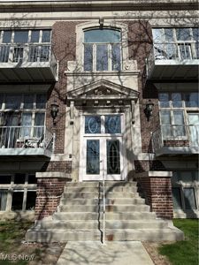 1000 2nd St UNIT 304