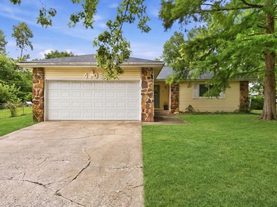 4105 W Dahlia Drive