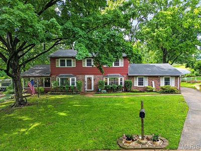 522 Chartier Dr