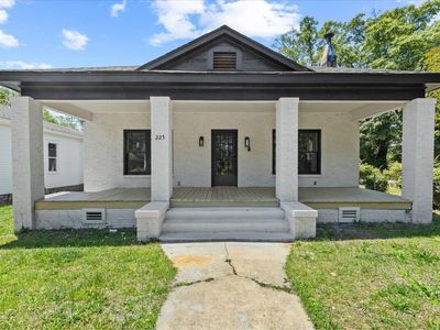 225 Avent Cir