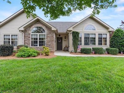 5329 Lair Dr