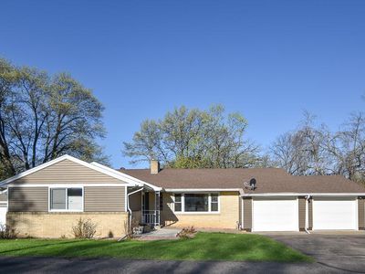 1306 Hillcrest Dr NE