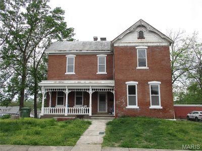 Property at 1009 Swanwick St, Chester, IL