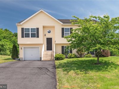 153 Eisenhower Cir