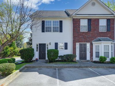 6 Magnolia Glen Ln