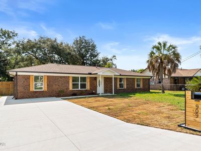 909 Louisiana Ave