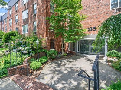 185 S Middle Neck Road #1N