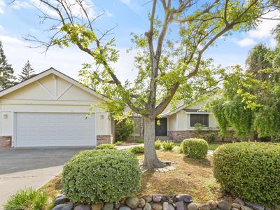 7065 Warbler Way